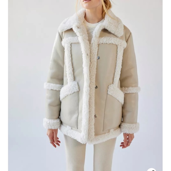 NWT Urban Outfitters Willa Faux Cream Leather Jacket - Sold Out Online!! - Picture 3 of 6
